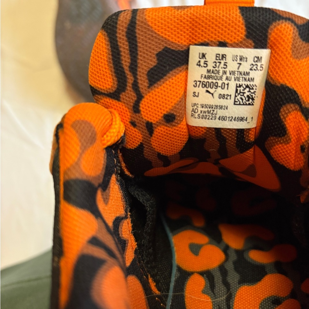 Puma Court Rider Maverick Graphic Orange Basketball Sneakers Women's Size 7 - Picture 4 of 4